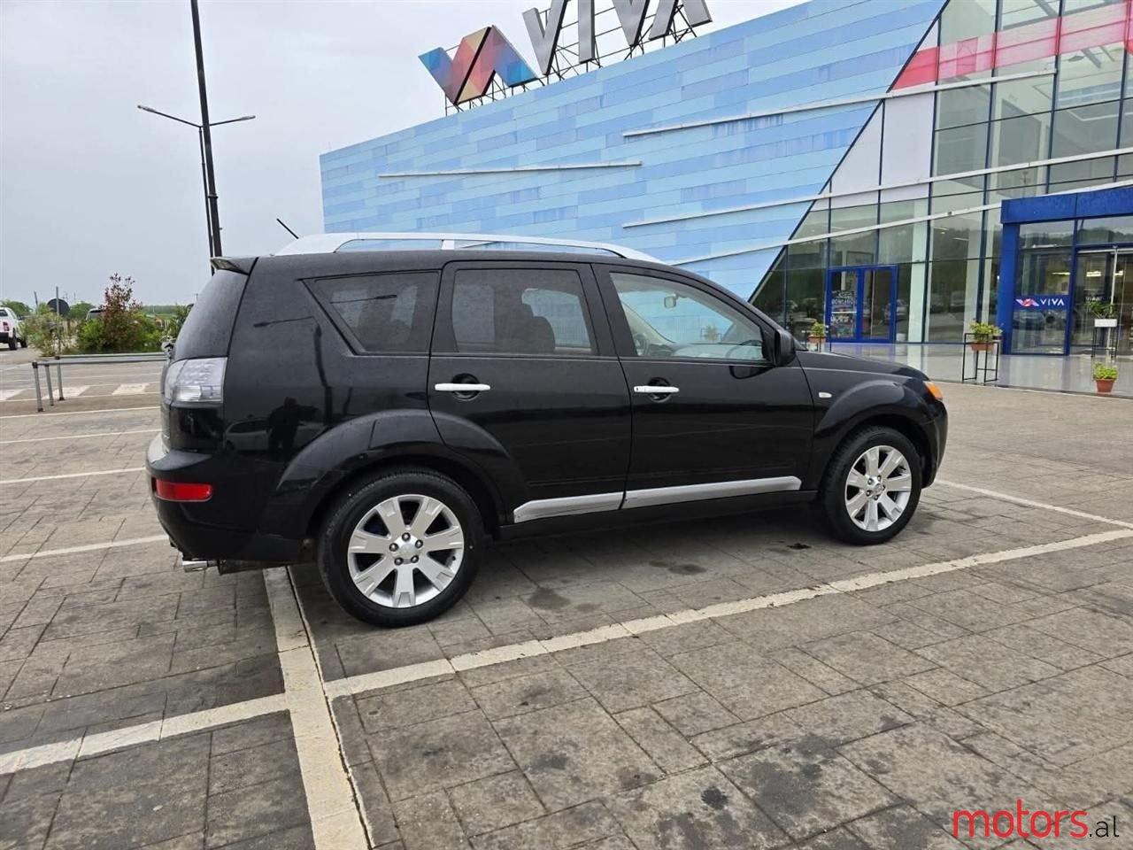 2007' Mitsubishi Outlander photo #3