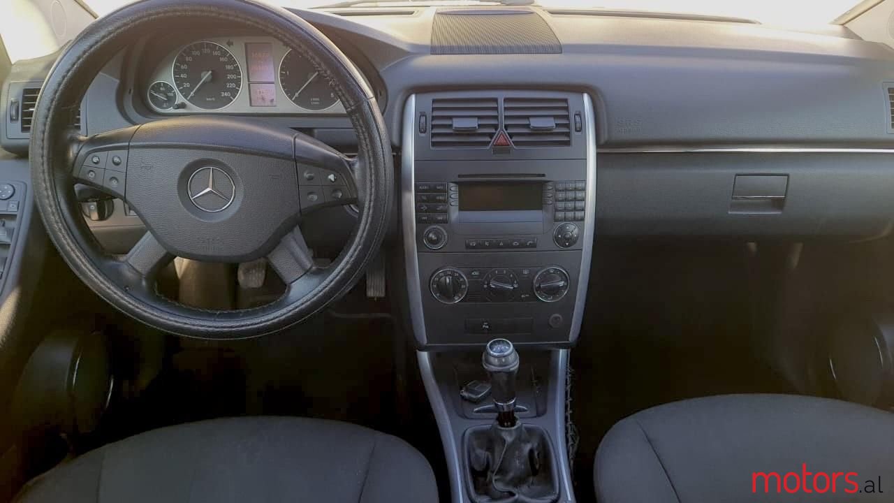 2005' Mercedes-Benz B 200 photo #4