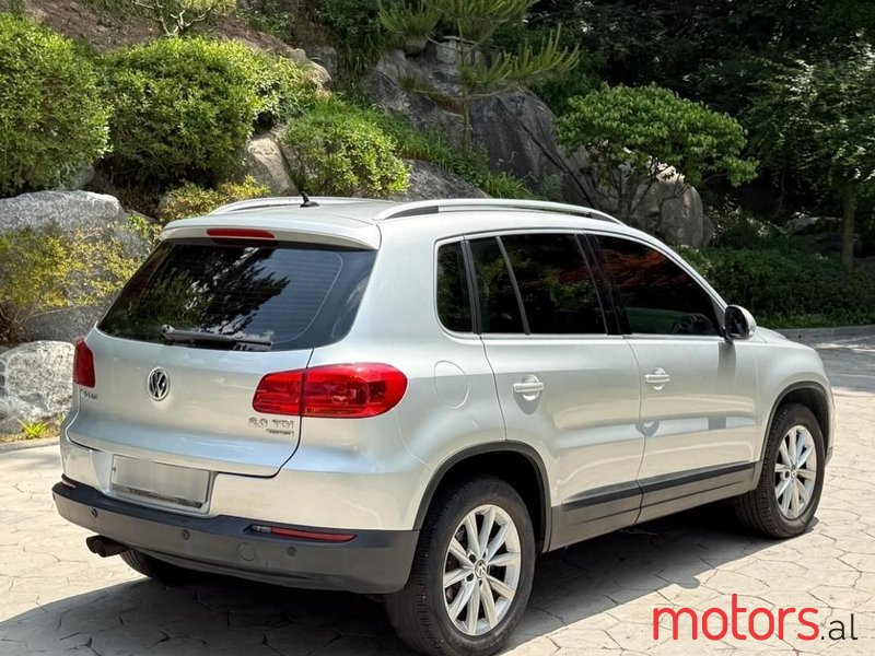 2014' Volkswagen Tiguan photo #5