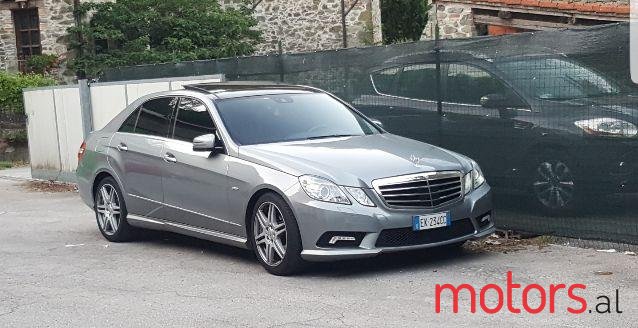 2009' Mercedes-Benz E-Class photo #1