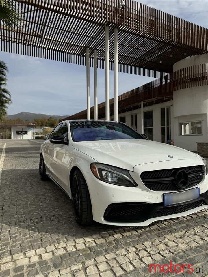 2015' Mercedes-Benz C 300 photo #5