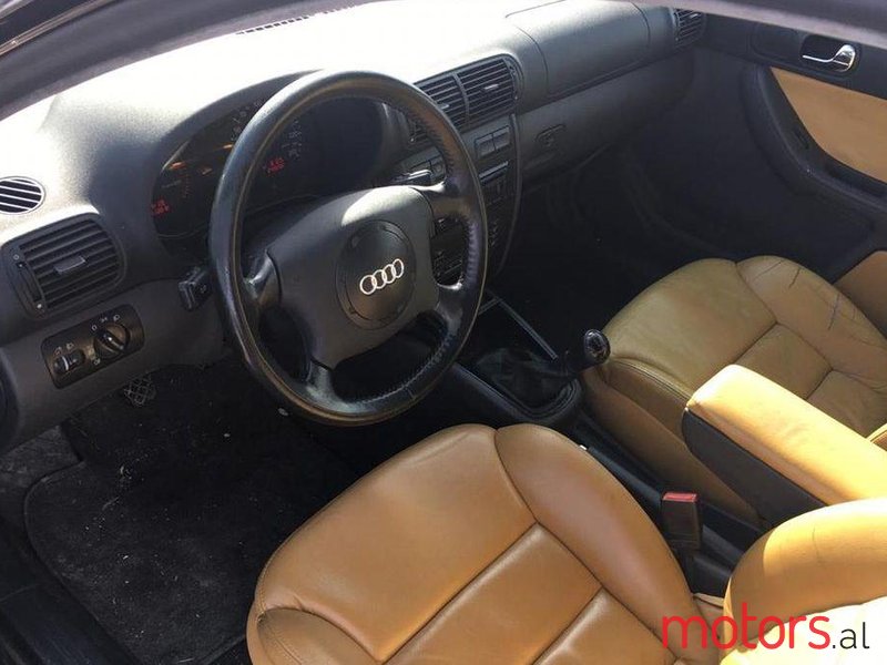 2001' Audi A3 photo #1