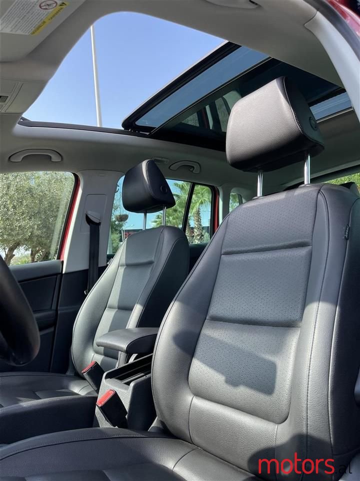 2014' Volkswagen Tiguan photo #4