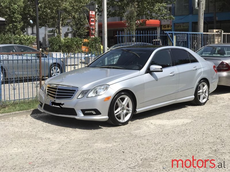 2011' Mercedes-Benz E 350 photo #2