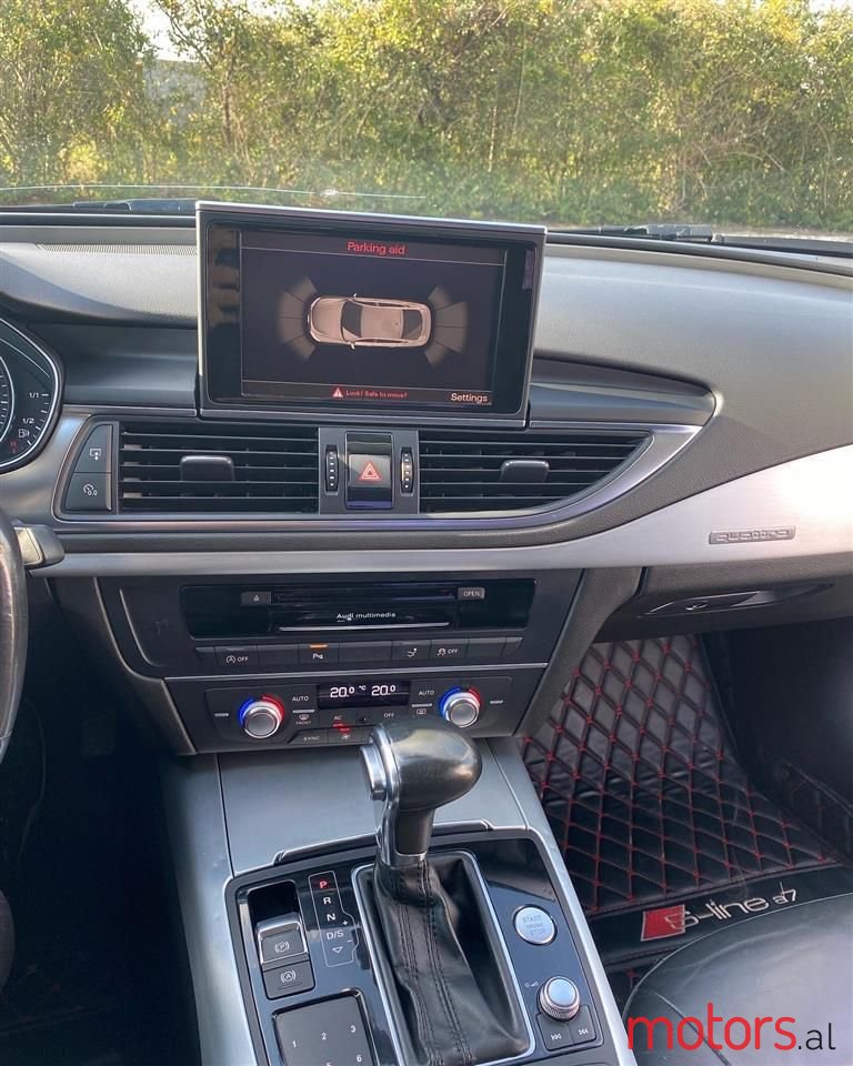 2012' Audi A7 photo #2