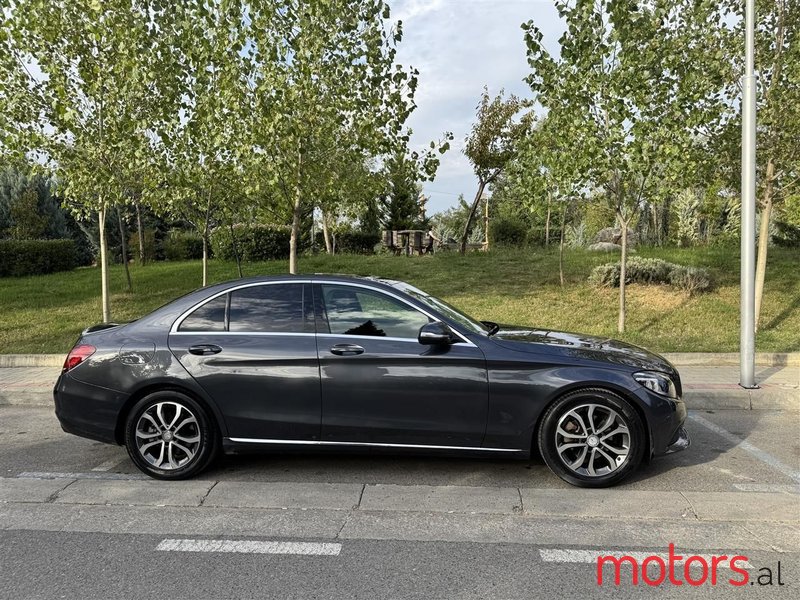 2016' Mercedes-Benz C 200 photo #6