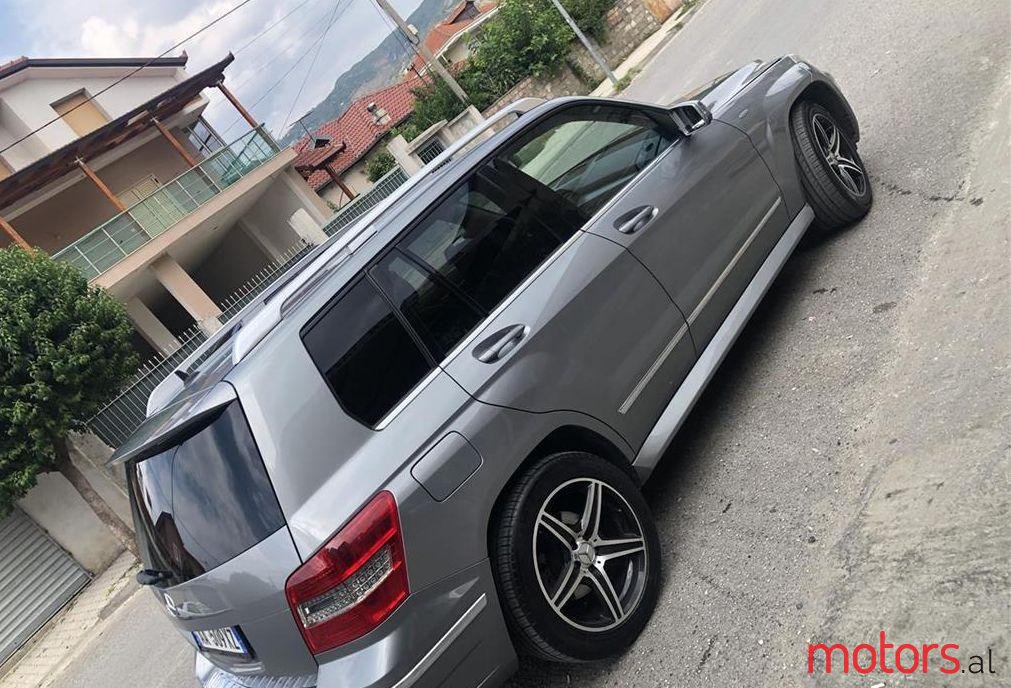 2010' Mercedes-Benz GLK 220 photo #1