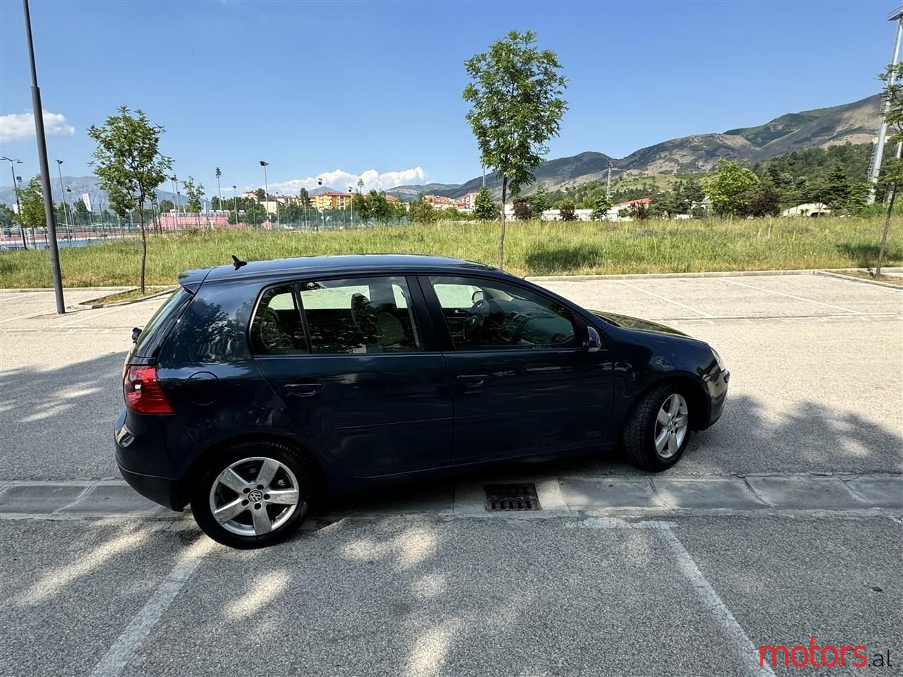 2006' Volkswagen Golf photo #5