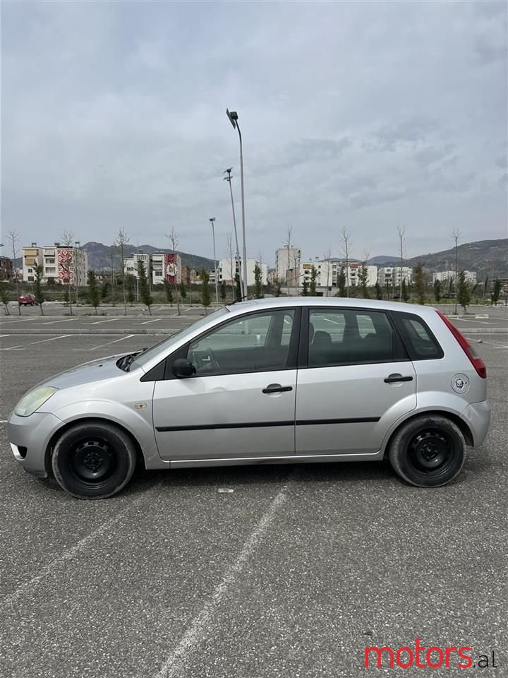 2004' Ford Fiesta photo #1