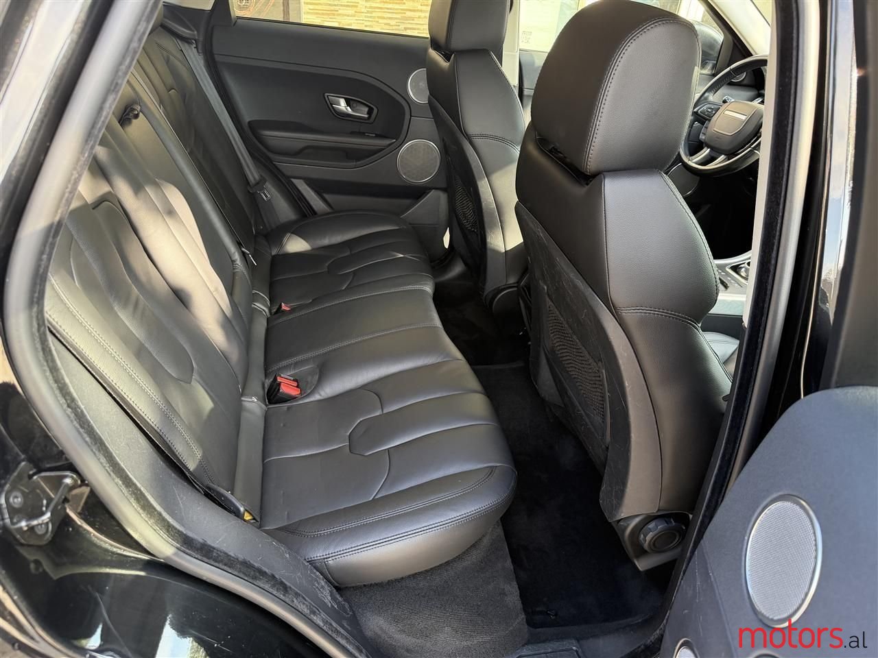 2015' Land Rover Range Rover Evoque photo #2