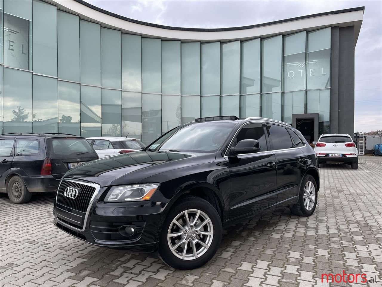 2010' Audi Q5 photo #2