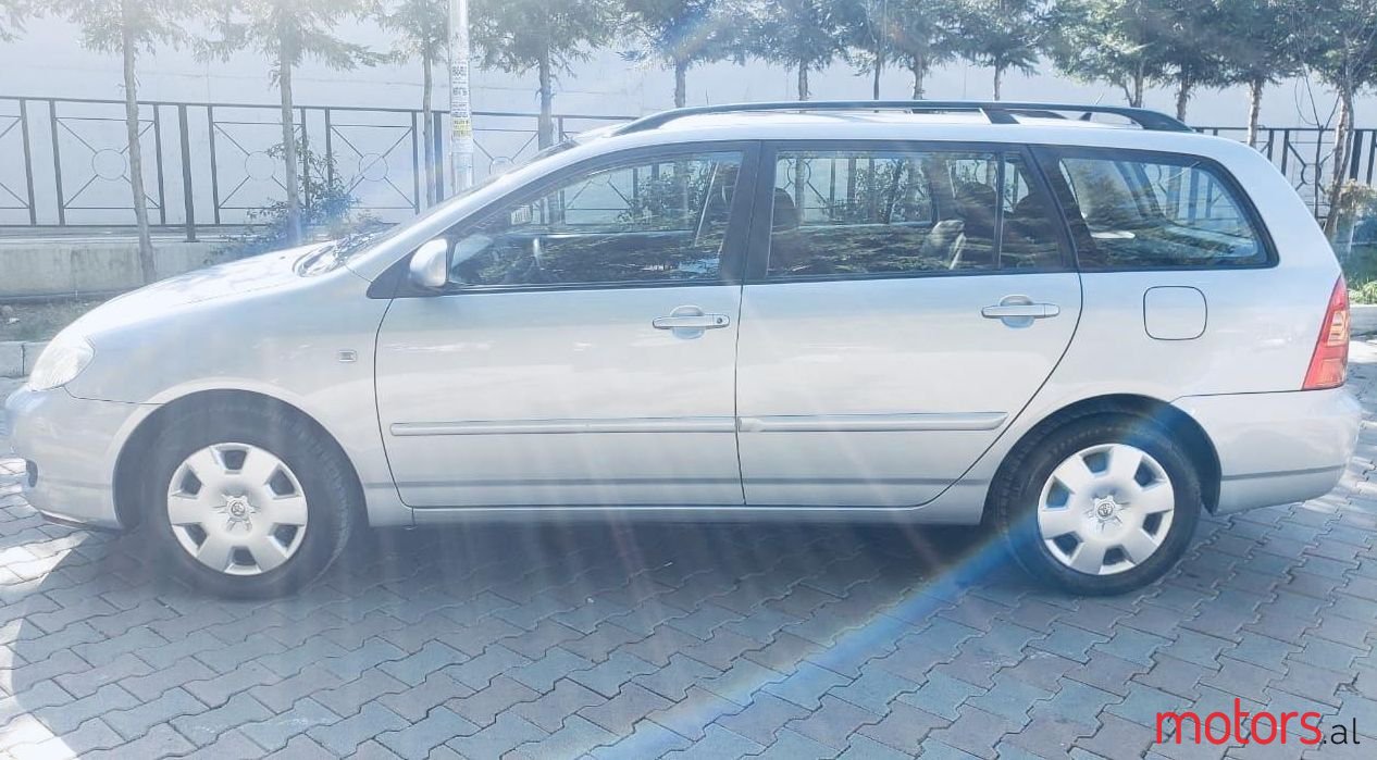 2005' Toyota Yaris photo #3