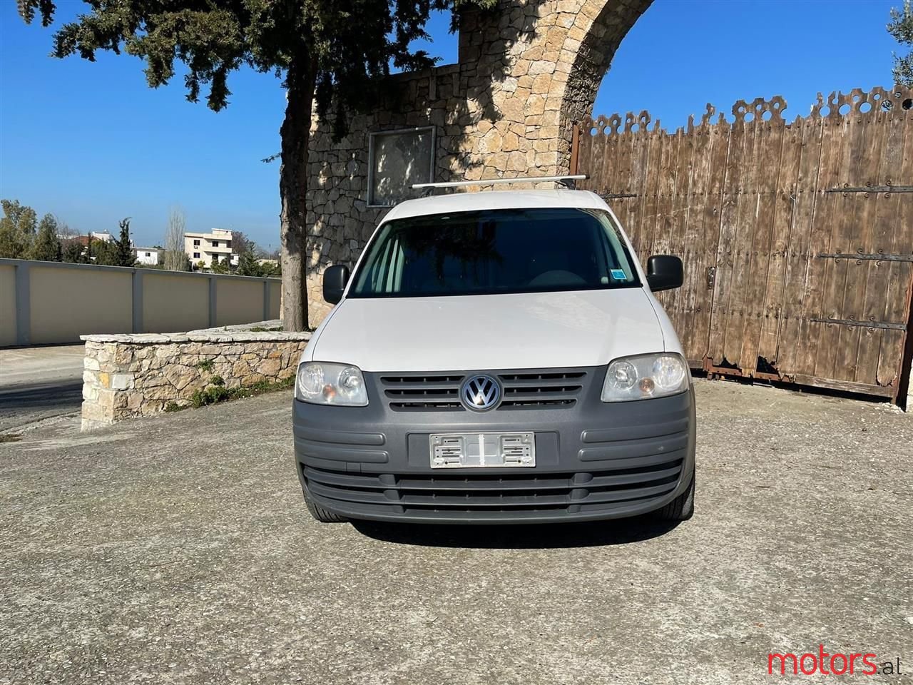 2010' Volkswagen Caddy photo #2
