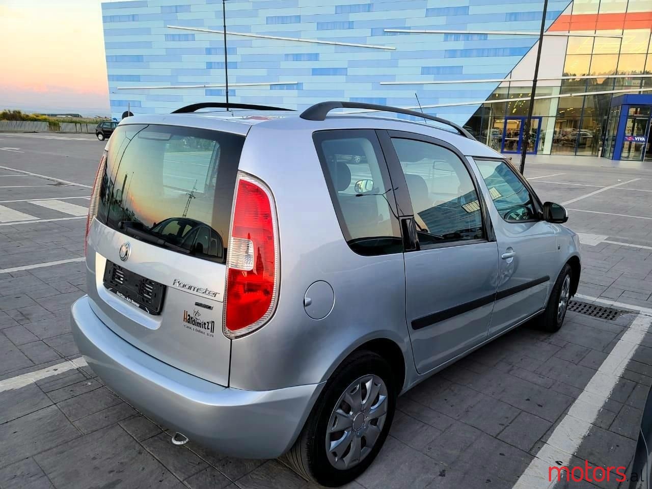 2009' Skoda Roomster photo #3