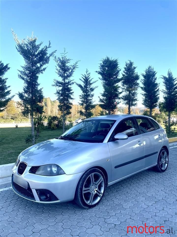 2008' SEAT Ibiza photo #1