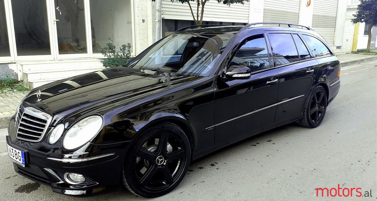 2008' Mercedes-Benz E 320 photo #1