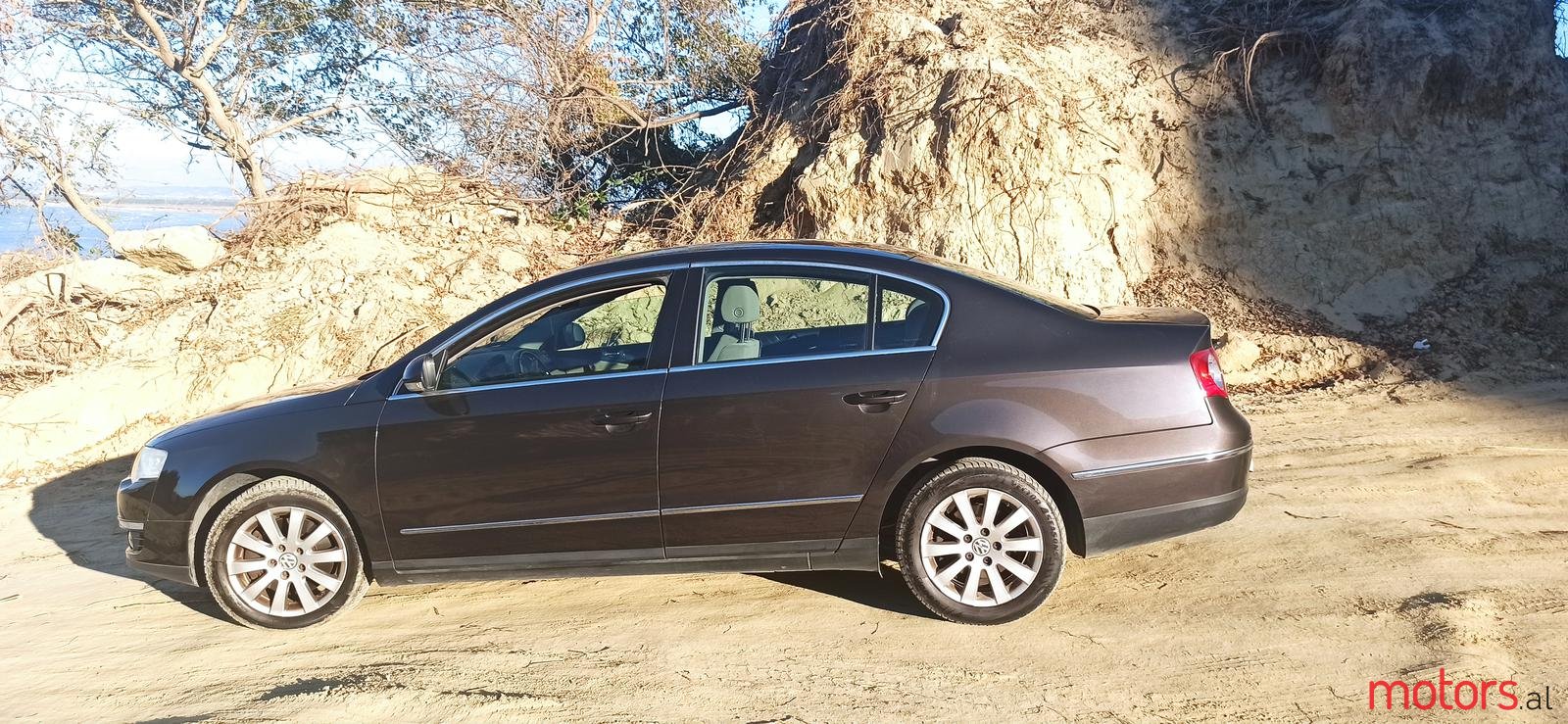 2006' Volkswagen Passat B6 photo #3