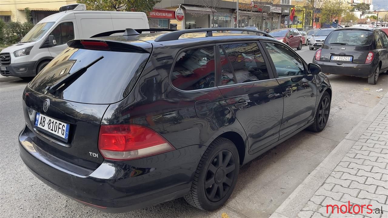 2007' Volkswagen Golf photo #4