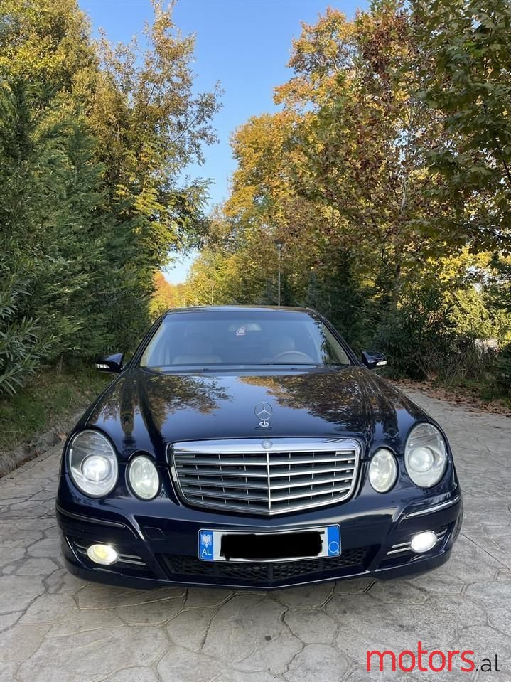 2009' Mercedes-Benz E 280 photo #3