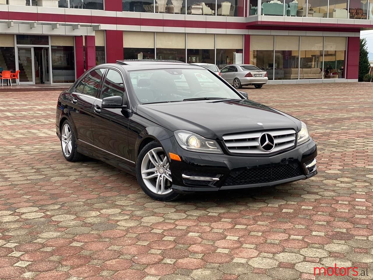 2012' Mercedes-Benz C 300 photo #2