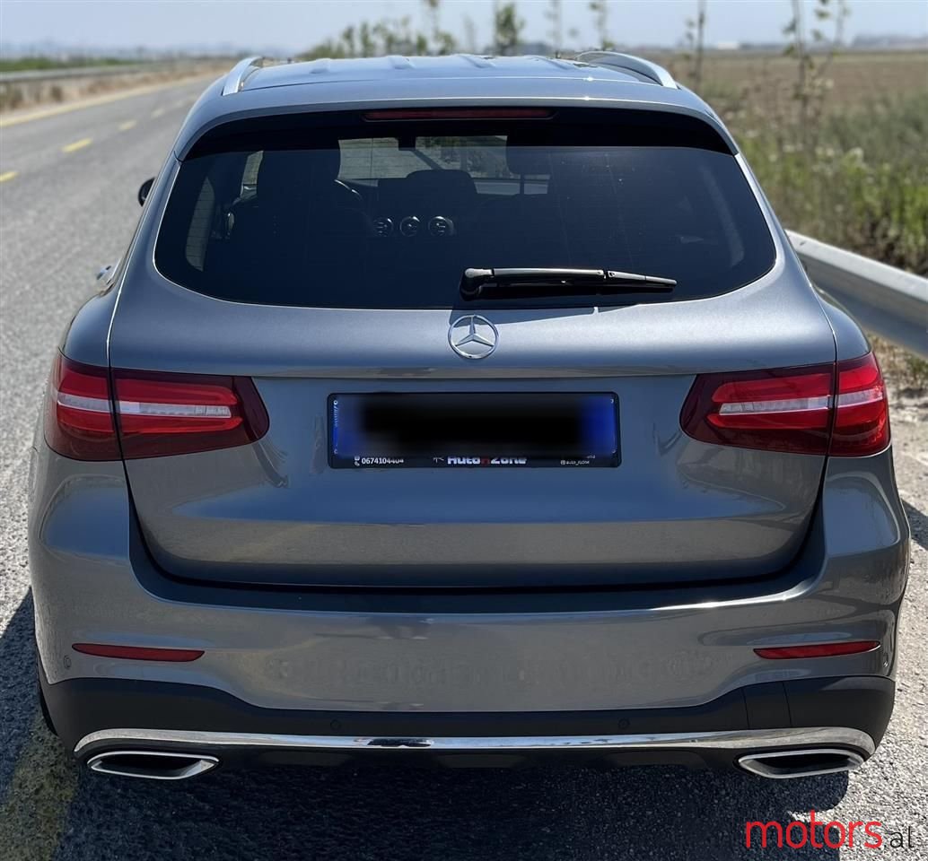 2017' Mercedes-Benz GLC 250 photo #5