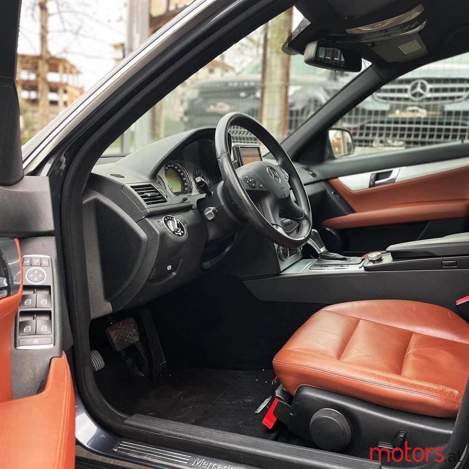 2008' Mercedes-Benz C 220 photo #4