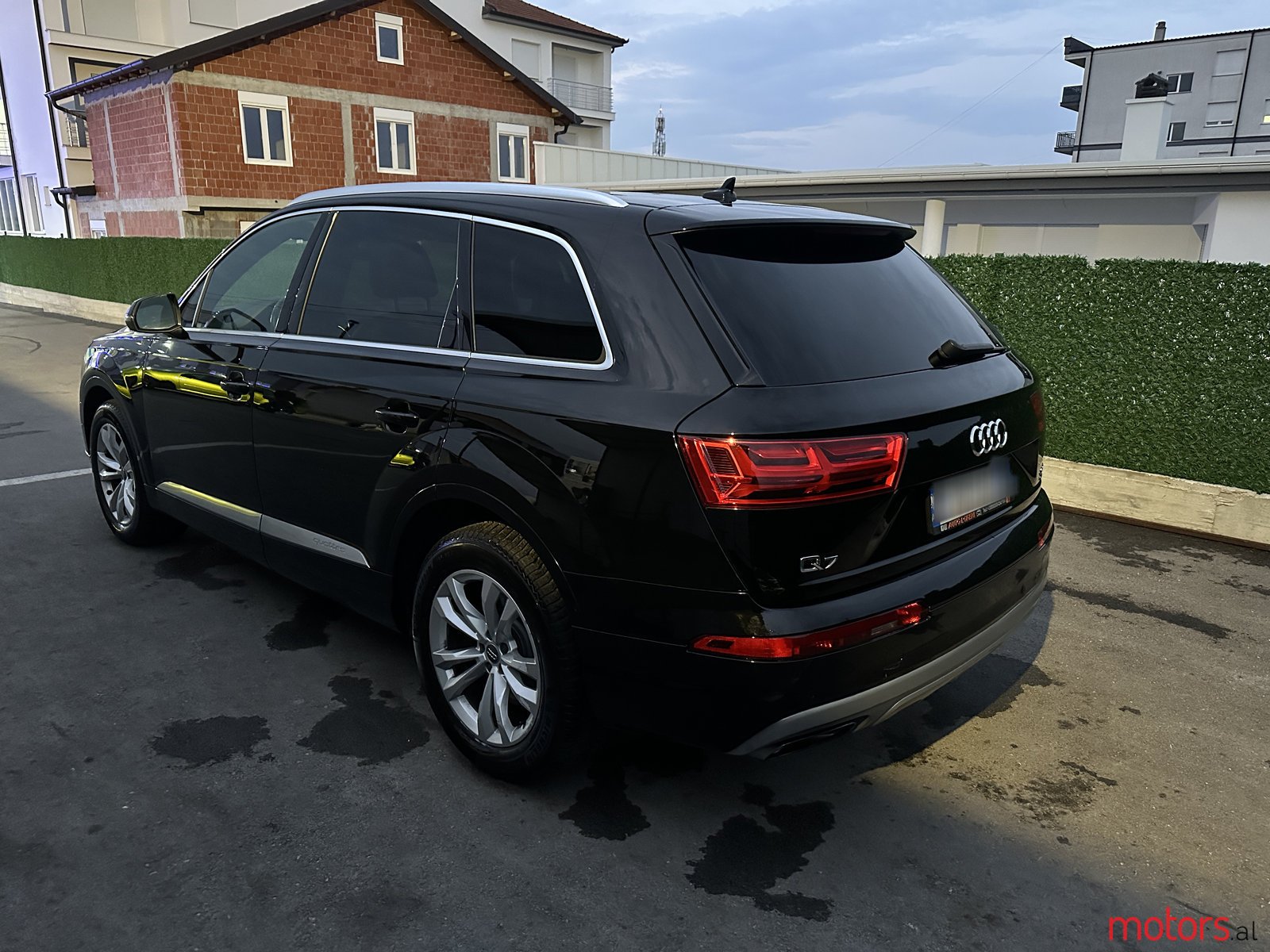 2017' Audi Q7 photo #2
