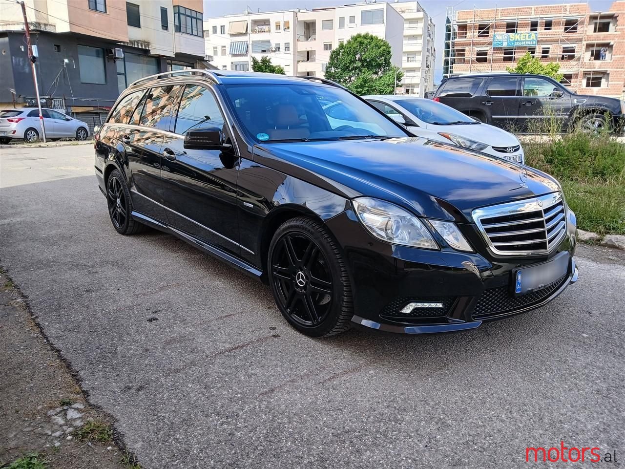 2010' Mercedes-Benz E 350 photo #2