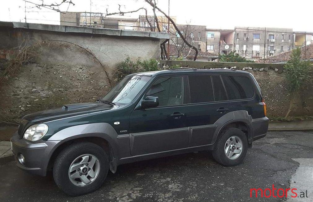 2005' Hyundai Terracan photo #2