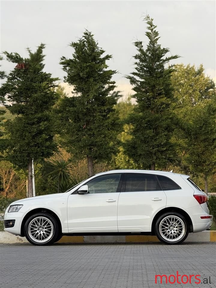 2009' Audi Q5 photo #5