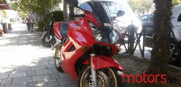 2004' Honda VFR800 photo #2