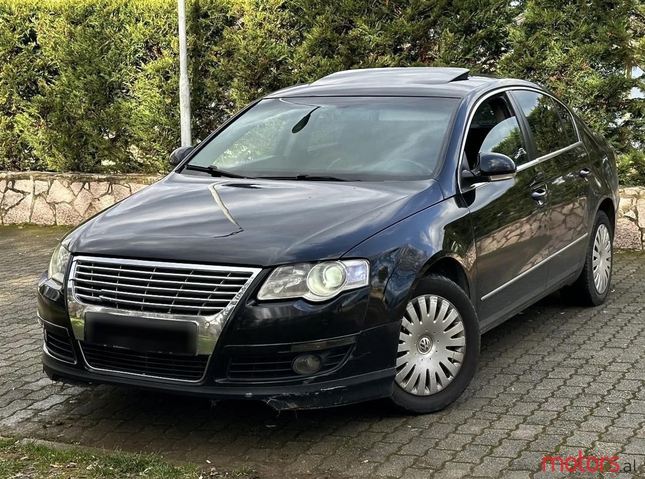 2005' Volkswagen Passat photo #1