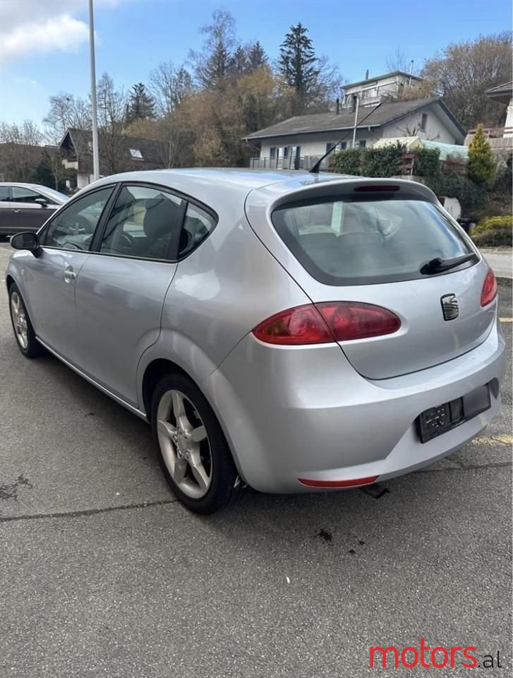 2007' SEAT Leon photo #4