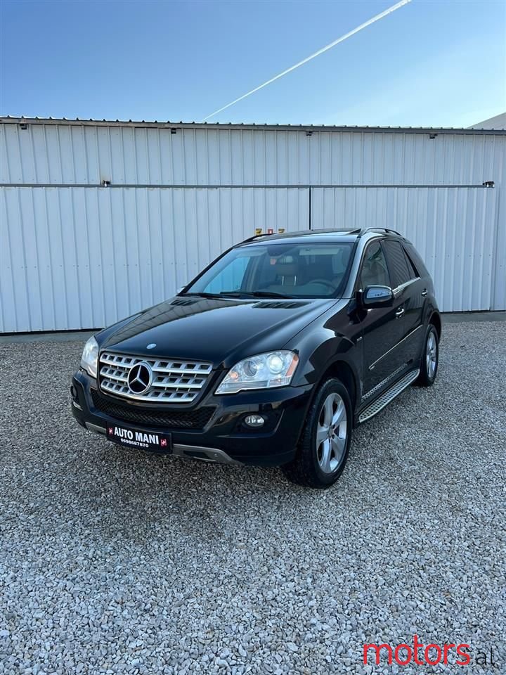 2011' Mercedes-Benz ML 350 photo #1