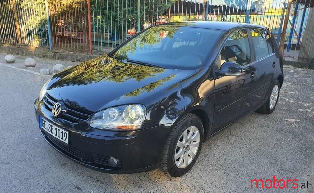 2006' Volkswagen Golf photo #1