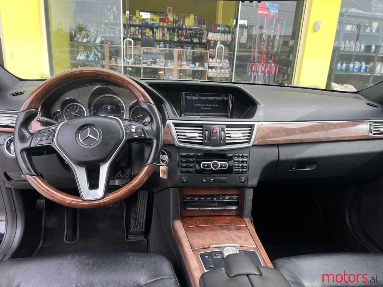 2013' Mercedes-Benz E 350 photo #3