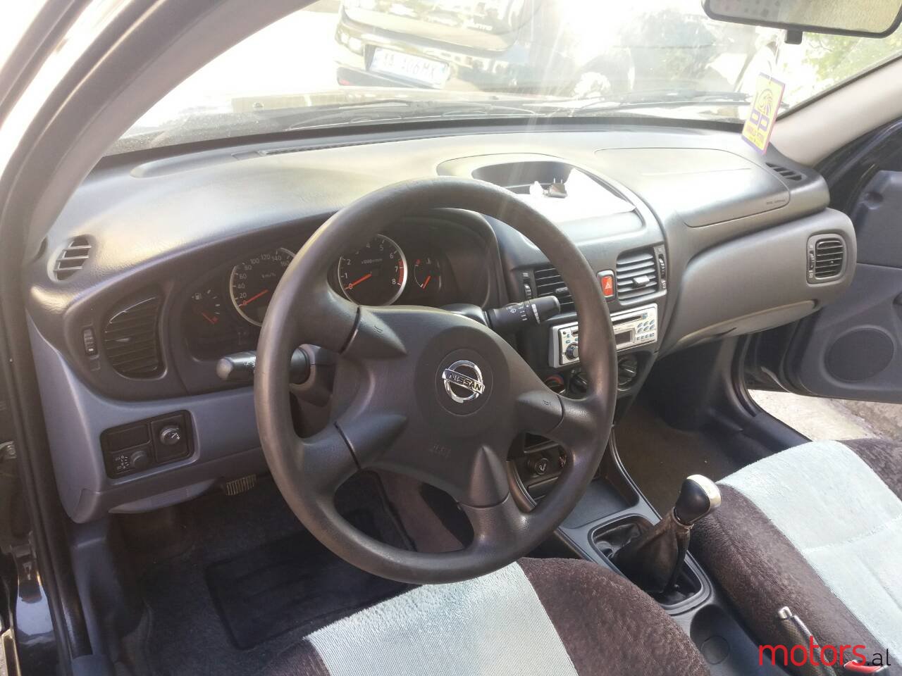 2005' Nissan Almera Black photo #3