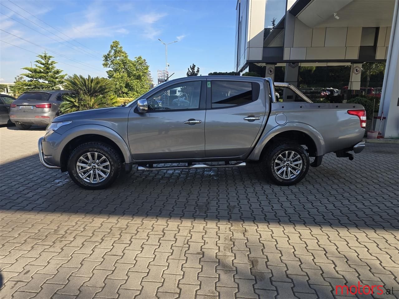 2016' Mitsubishi L200 photo #5