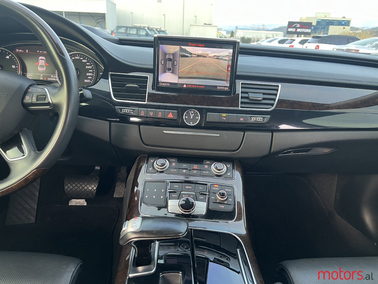 2014' Audi A8 photo #6