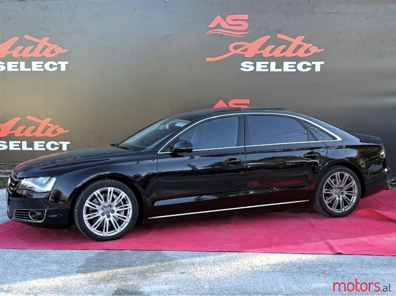 2012' Audi A8 photo #3