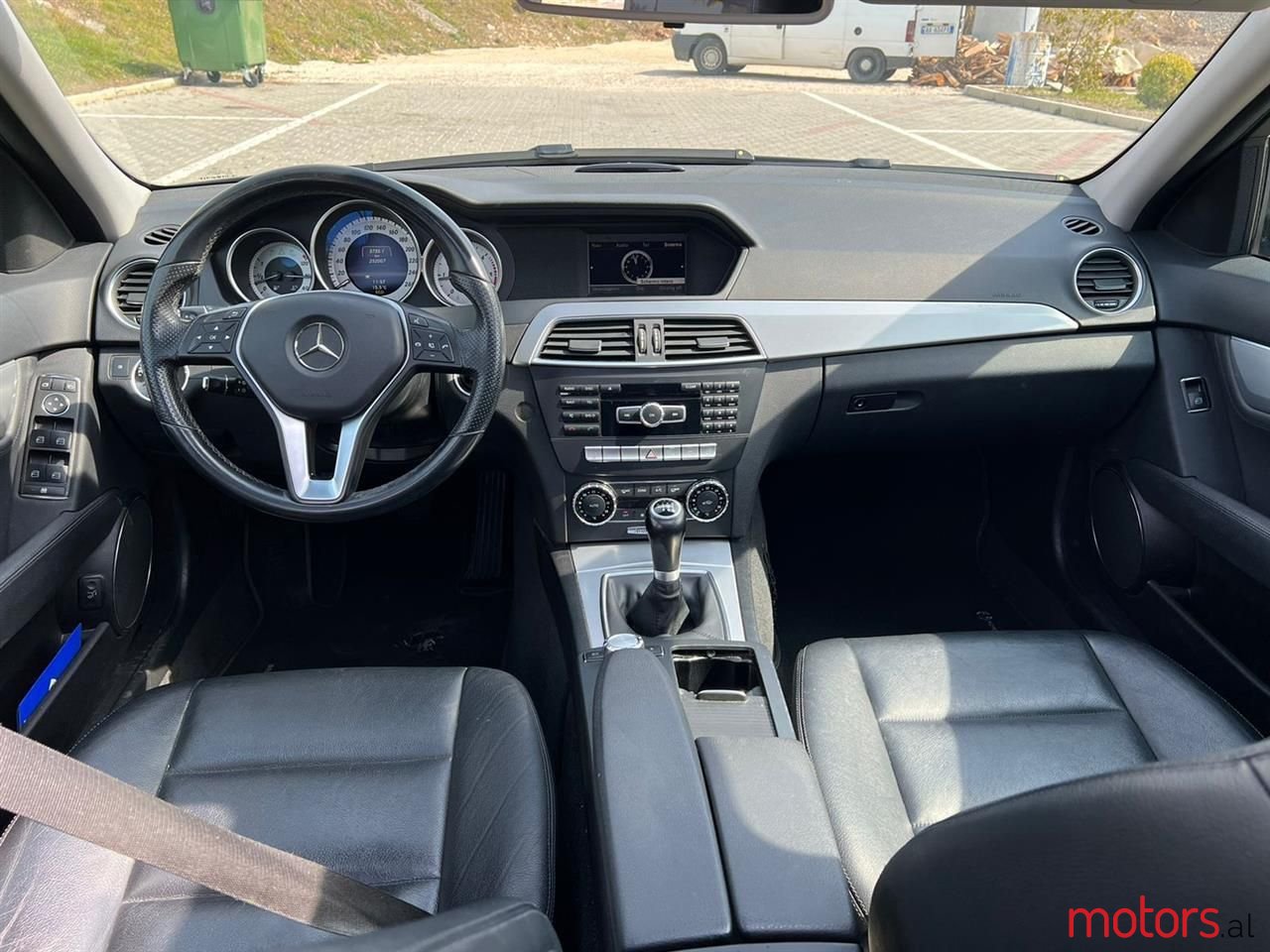 2013' Mercedes-Benz C 220 photo #2