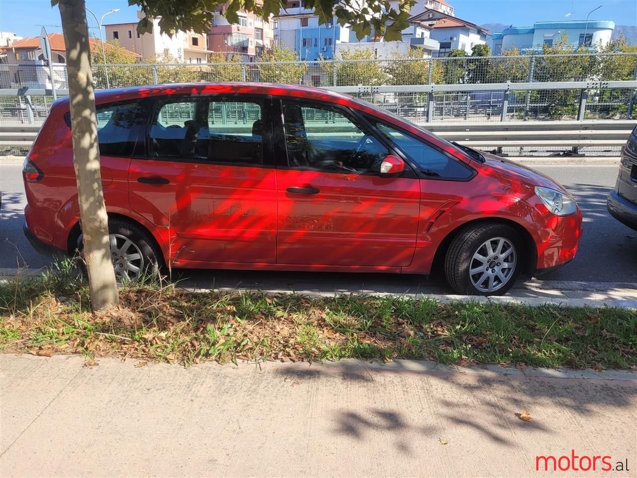 2009' Ford S-Max photo #1