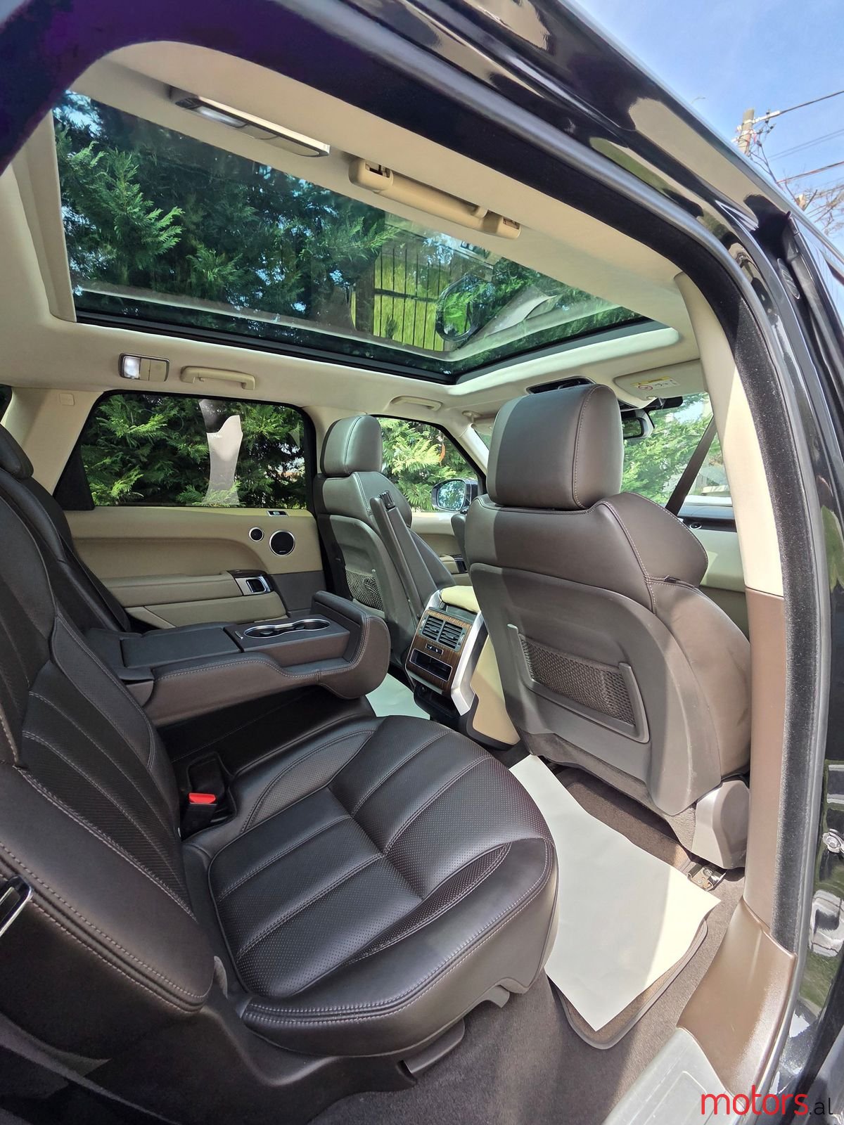 2016' Land Rover Range Rover Sport photo #5