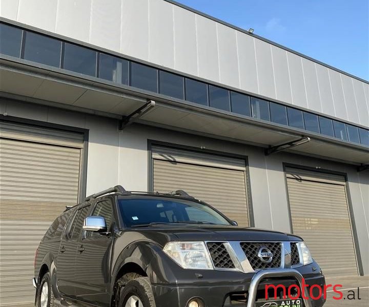 2009' Nissan Navara photo #4