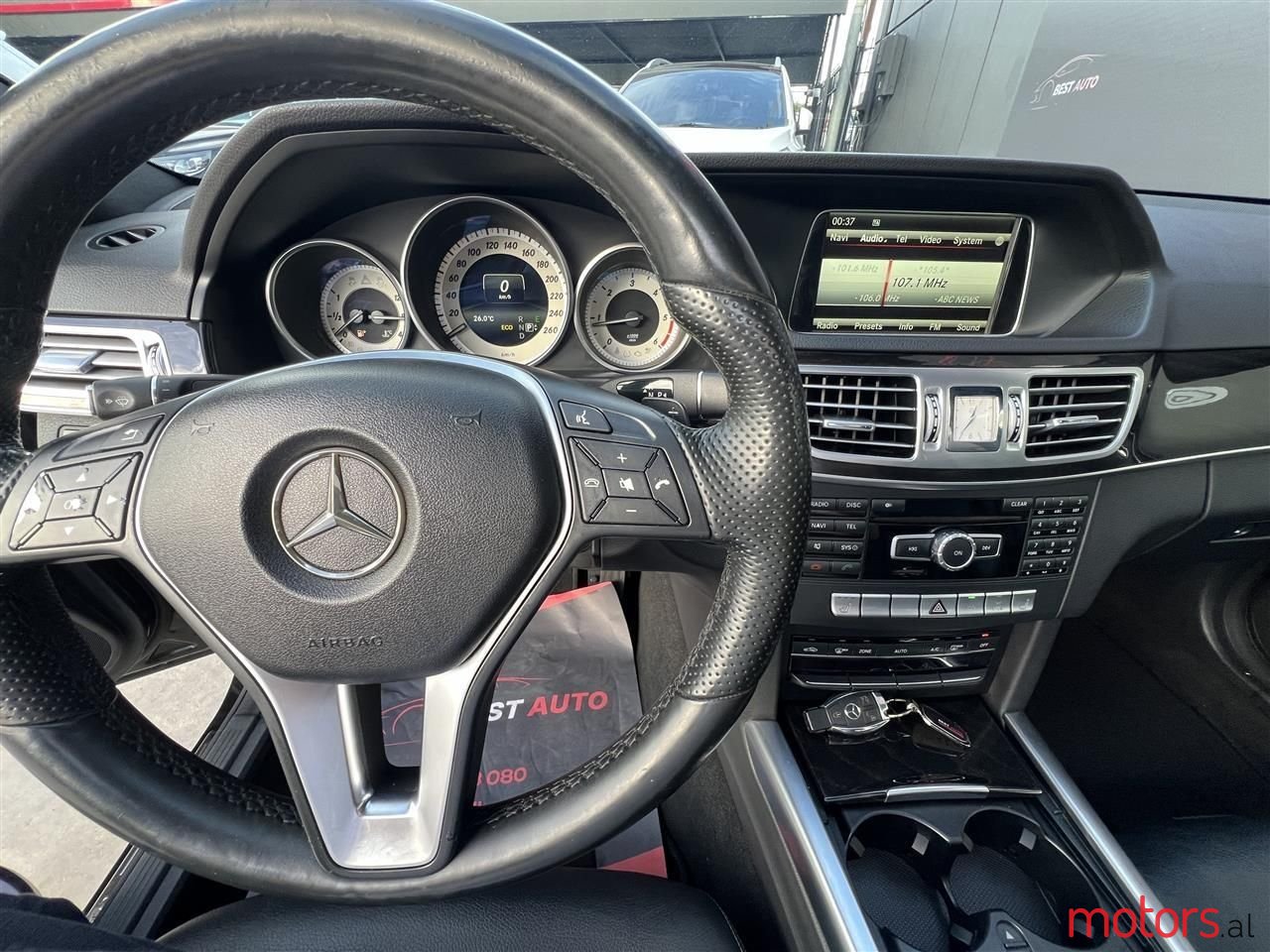 2014' Mercedes-Benz E 250 photo #6