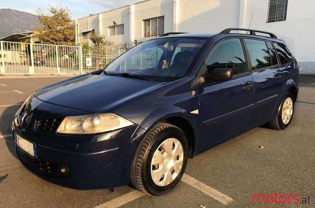 2008' Renault Megane photo #1