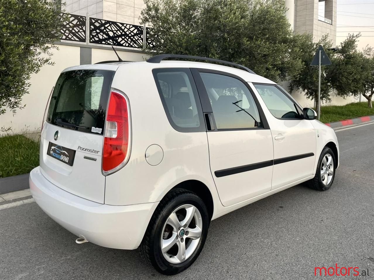 2012' Skoda Roomster photo #2