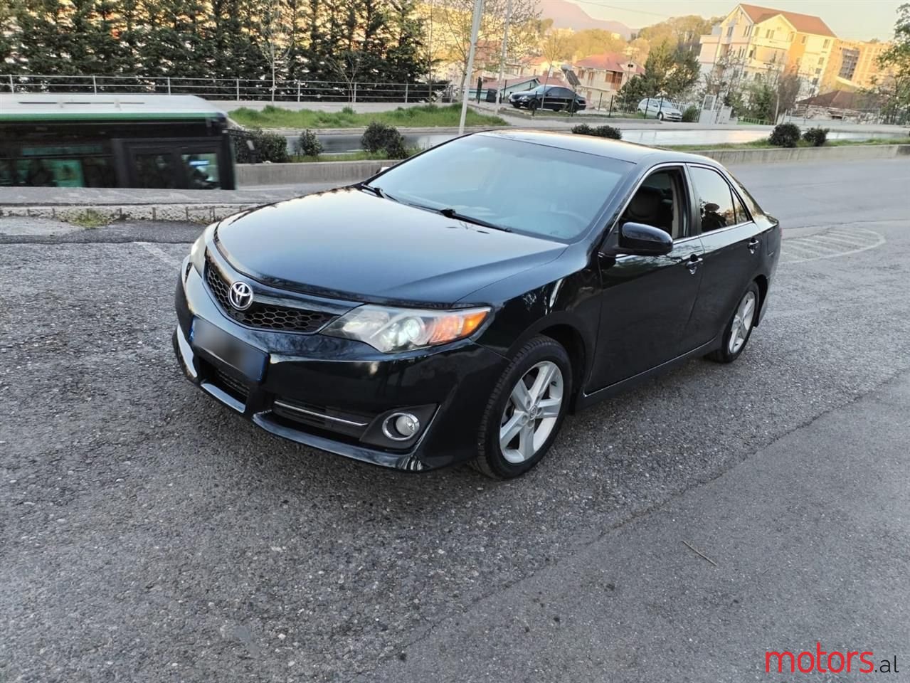 2015' Toyota Avensis photo #1