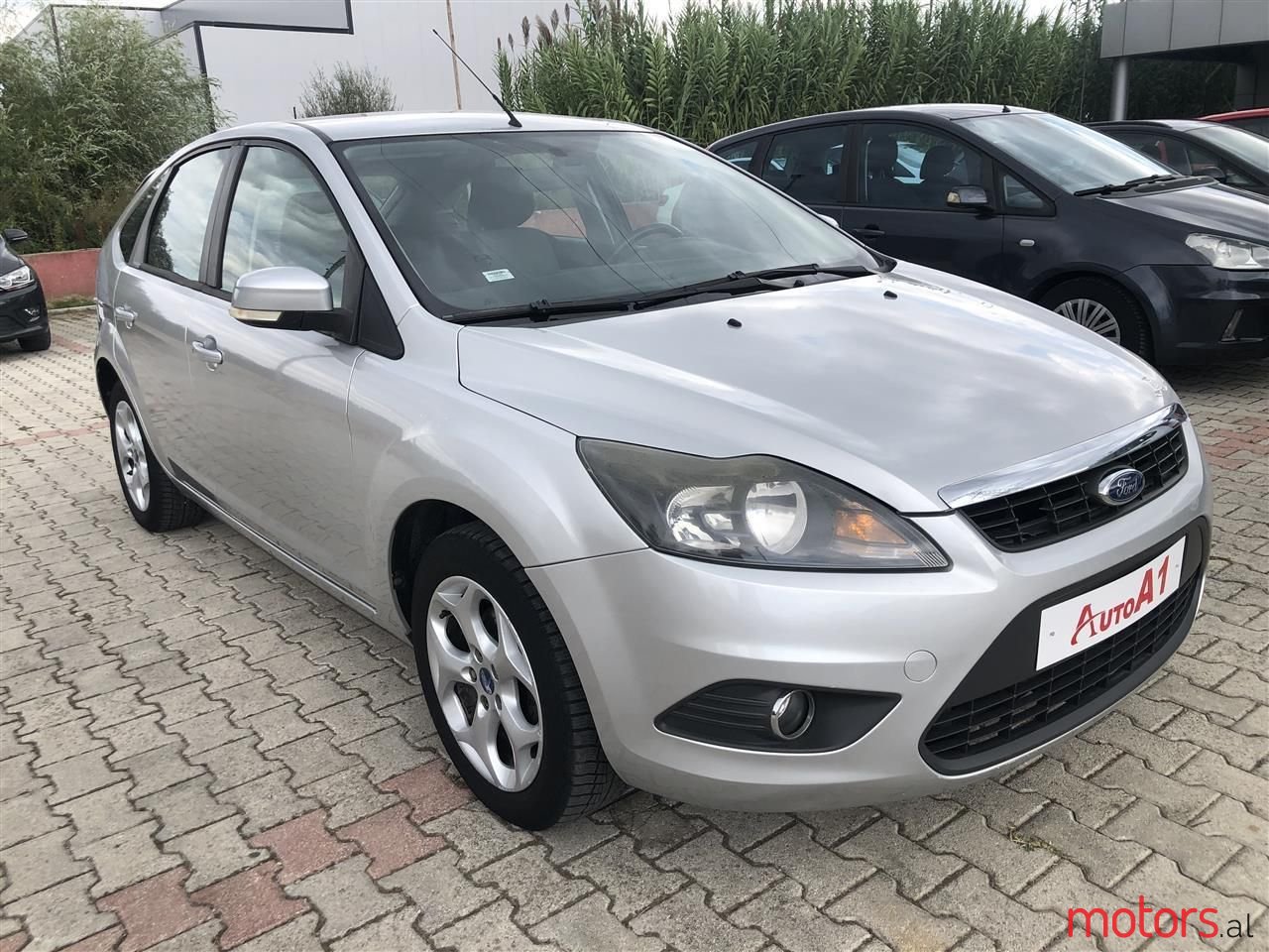 2010' Ford Focus photo #5