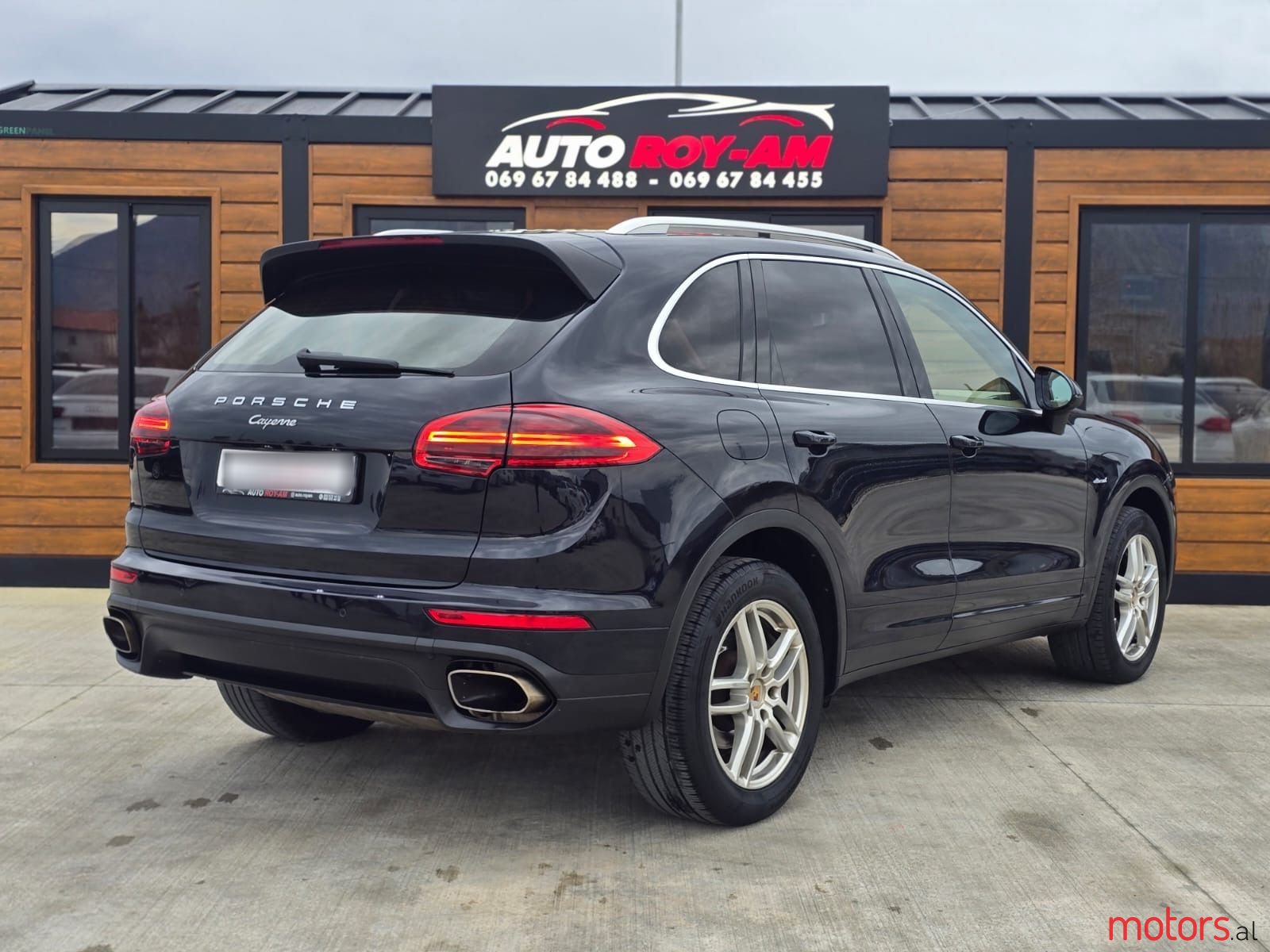 2015' Porsche Cayenne photo #4